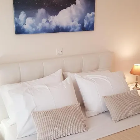 Athinas Apartment *