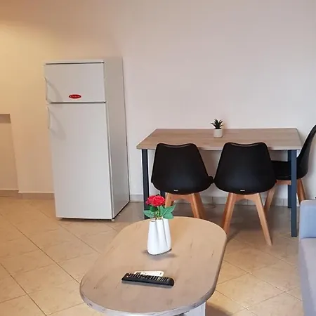 Athinas * Λιμένας