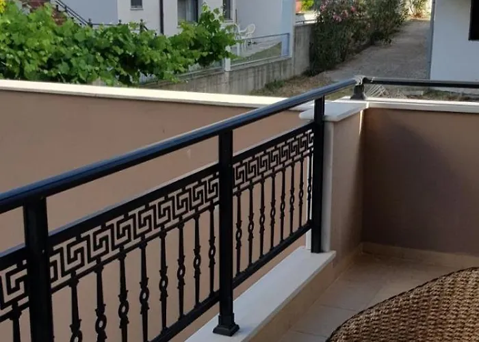 Athinas * Limenas (Thasos)