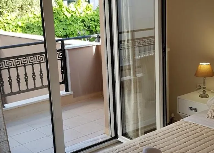 Athinas Apartament *